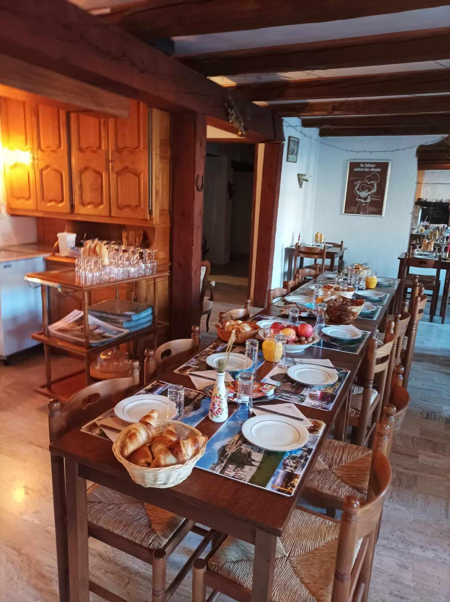 Auberge Lou Jas Soleilhas Exterior photo